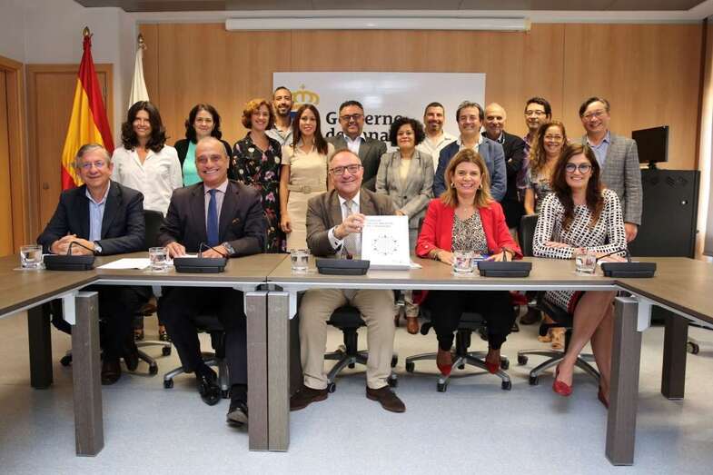 El objetivo es mejorar la atención al paciente incrementando recursos humanos y de infraestructuras (Foto TA)